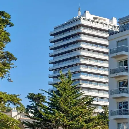 Apartment 1 Bedroom Gorgeous Apartment In La Baule